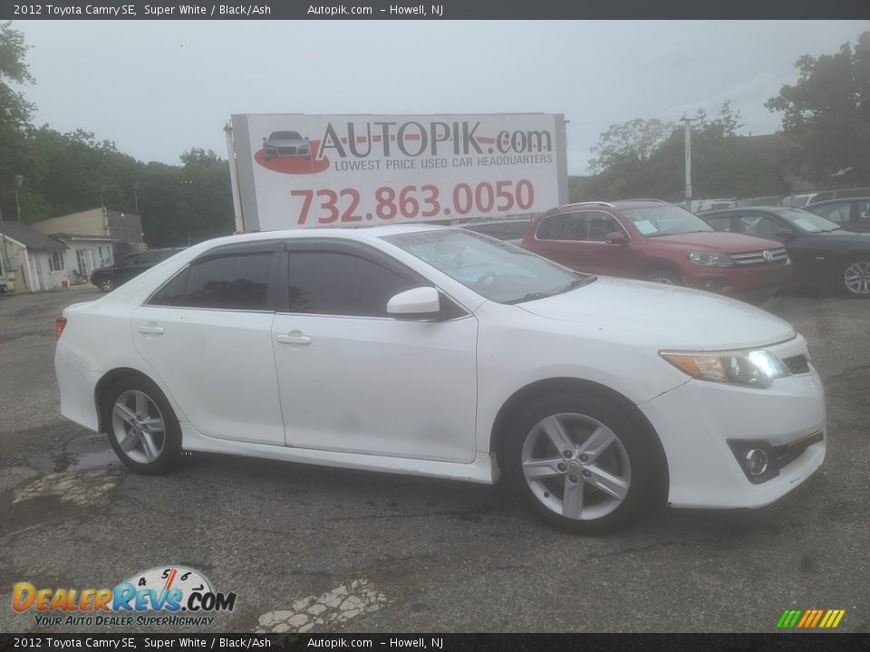 2012 Toyota Camry SE Super White / Black/Ash Photo #2