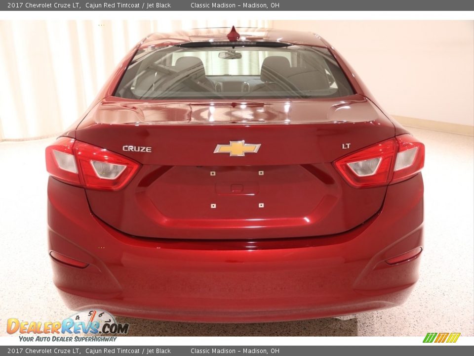 2017 Chevrolet Cruze LT Cajun Red Tintcoat / Jet Black Photo #23
