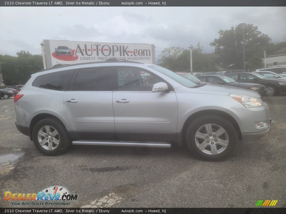 2010 Chevrolet Traverse LT AWD Silver Ice Metallic / Ebony Photo #2