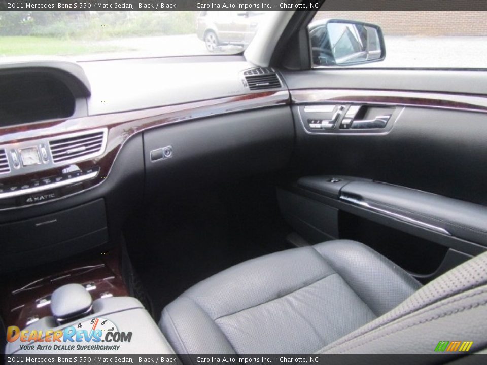 2011 Mercedes-Benz S 550 4Matic Sedan Black / Black Photo #14