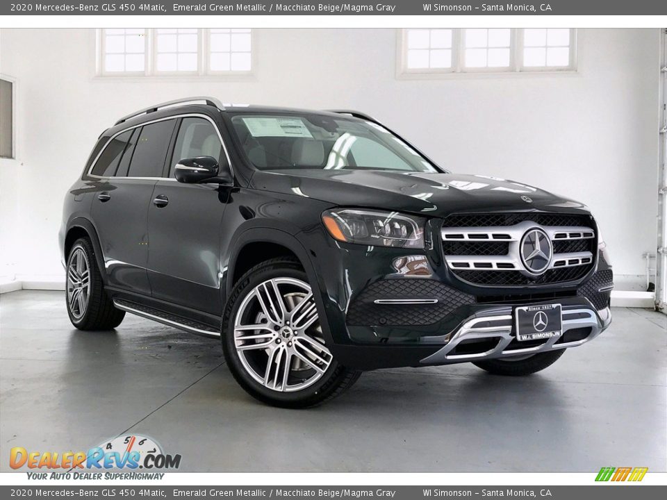 Front 3/4 View of 2020 Mercedes-Benz GLS 450 4Matic Photo #12