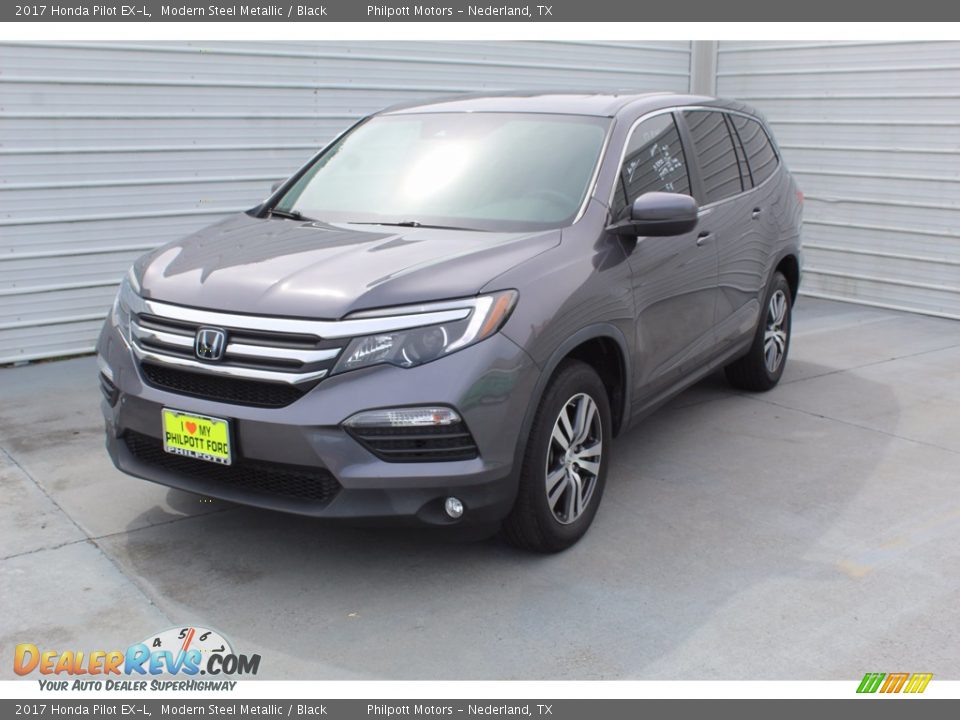 Front 3/4 View of 2017 Honda Pilot EX-L Photo #4