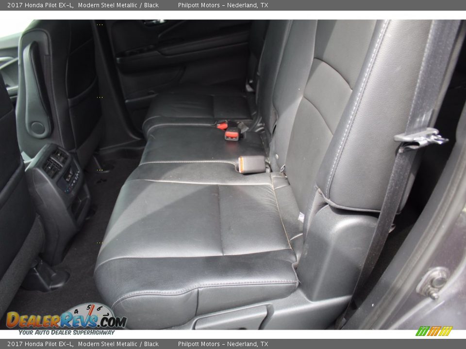 Rear Seat of 2017 Honda Pilot EX-L Photo #22