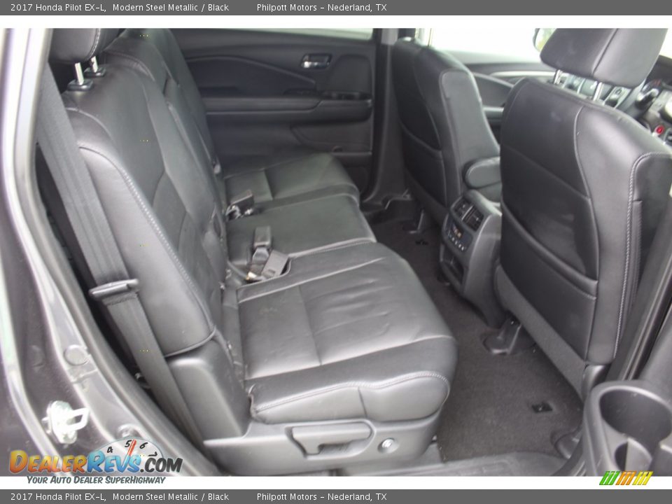 Rear Seat of 2017 Honda Pilot EX-L Photo #29