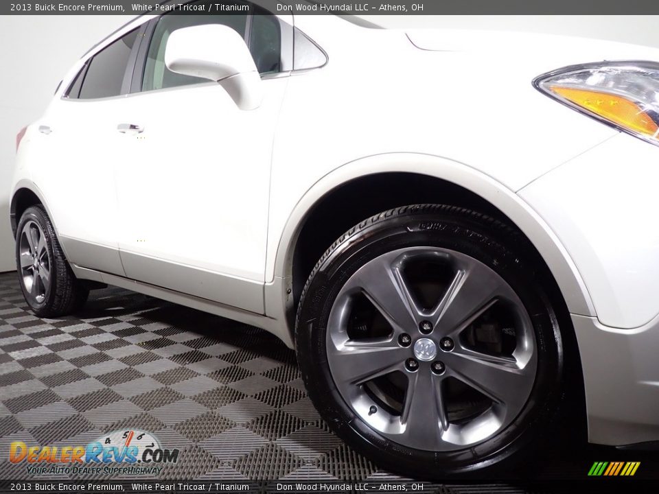 2013 Buick Encore Premium White Pearl Tricoat / Titanium Photo #3