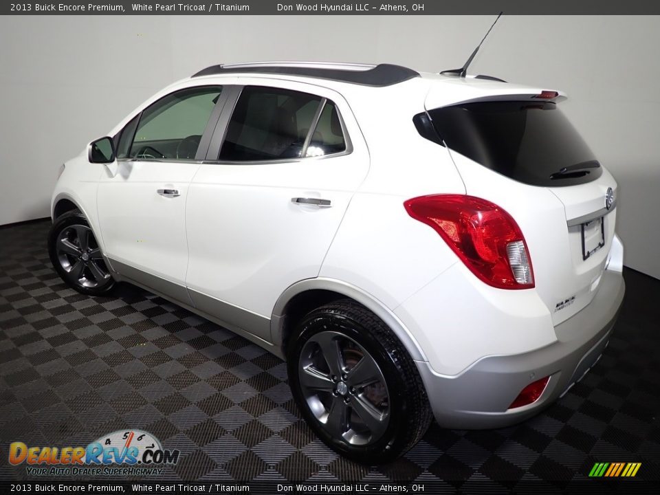 2013 Buick Encore Premium White Pearl Tricoat / Titanium Photo #9