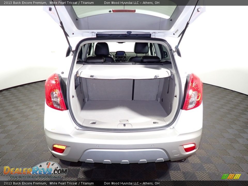 2013 Buick Encore Premium White Pearl Tricoat / Titanium Photo #12