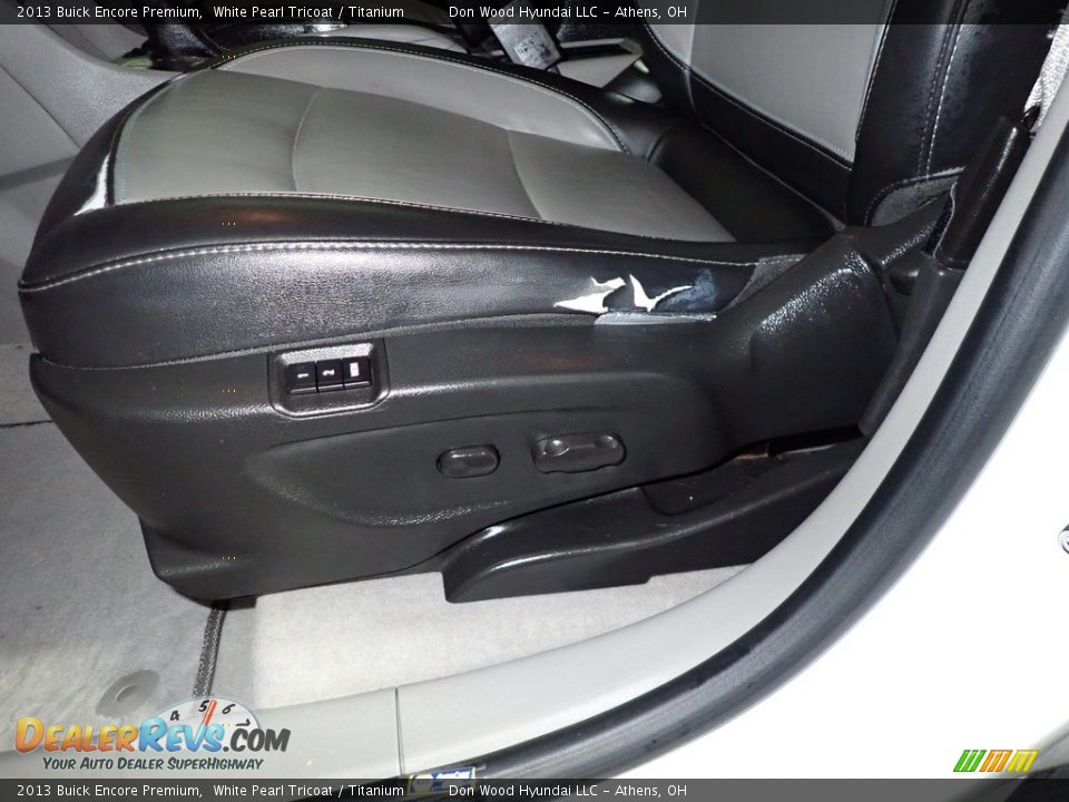 2013 Buick Encore Premium White Pearl Tricoat / Titanium Photo #18