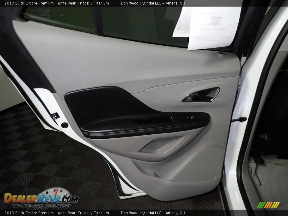 2013 Buick Encore Premium White Pearl Tricoat / Titanium Photo #21