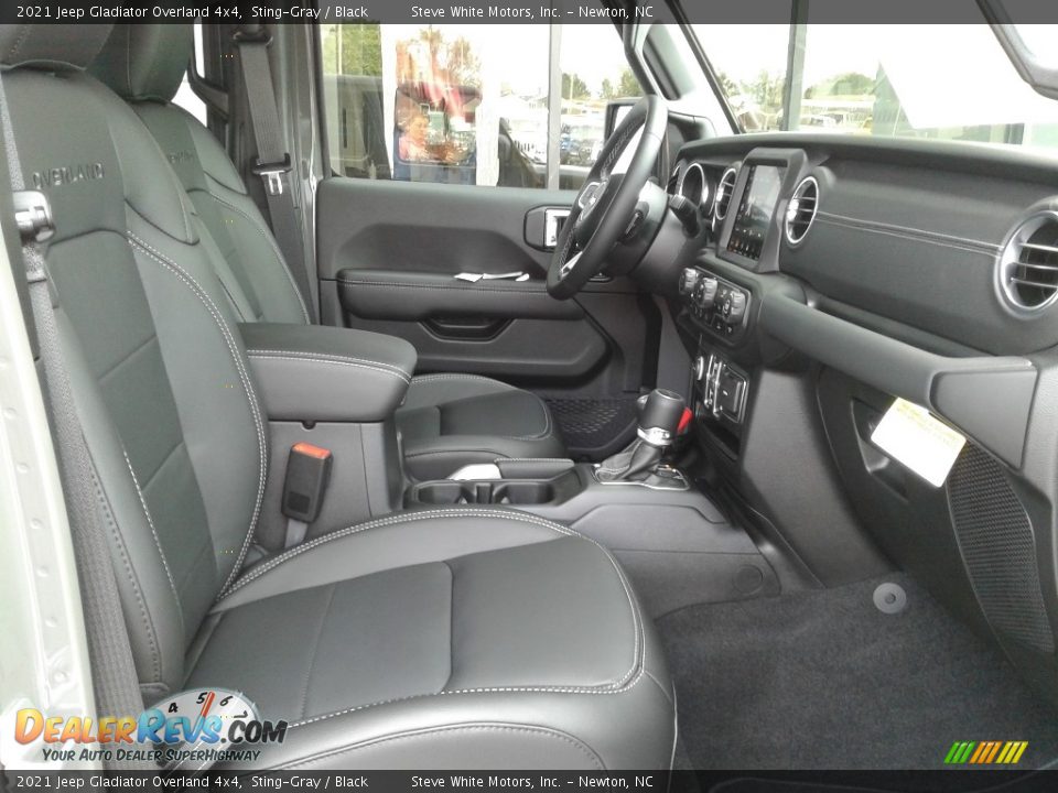 Front Seat of 2021 Jeep Gladiator Overland 4x4 Photo #16