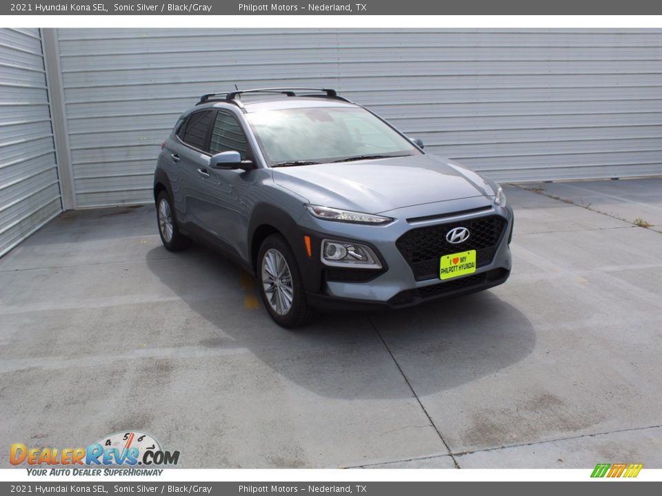2021 Hyundai Kona SEL Sonic Silver / Black/Gray Photo #2