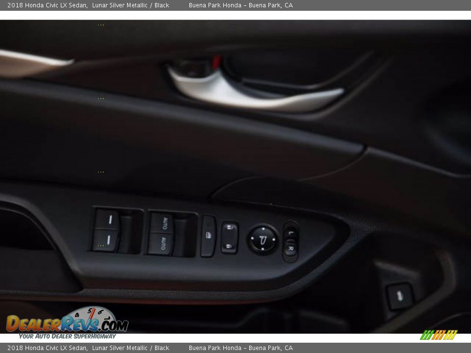 2018 Honda Civic LX Sedan Lunar Silver Metallic / Black Photo #30