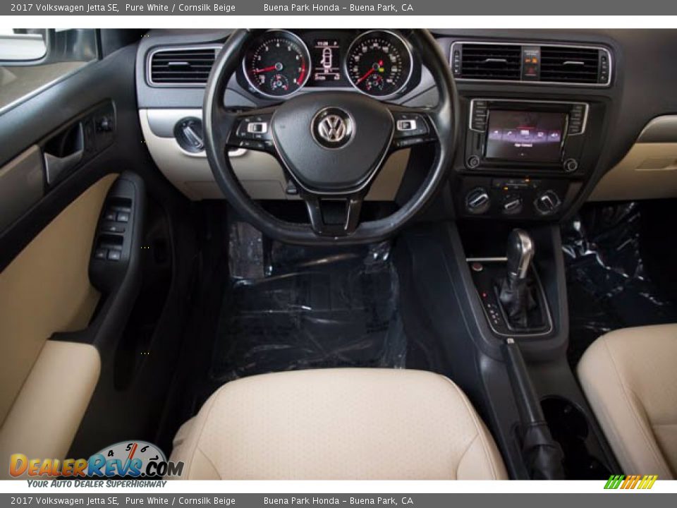 2017 Volkswagen Jetta SE Pure White / Cornsilk Beige Photo #5