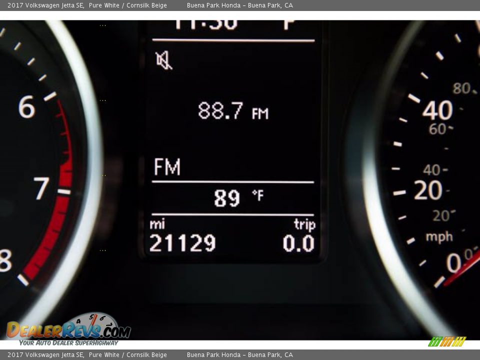 2017 Volkswagen Jetta SE Pure White / Cornsilk Beige Photo #6