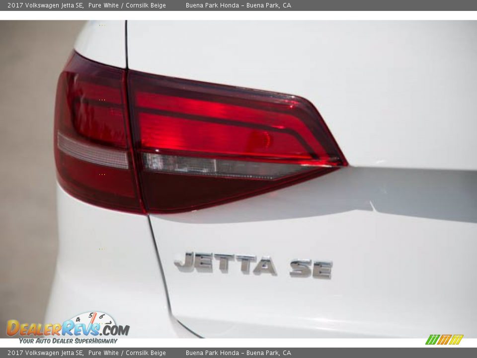2017 Volkswagen Jetta SE Pure White / Cornsilk Beige Photo #12