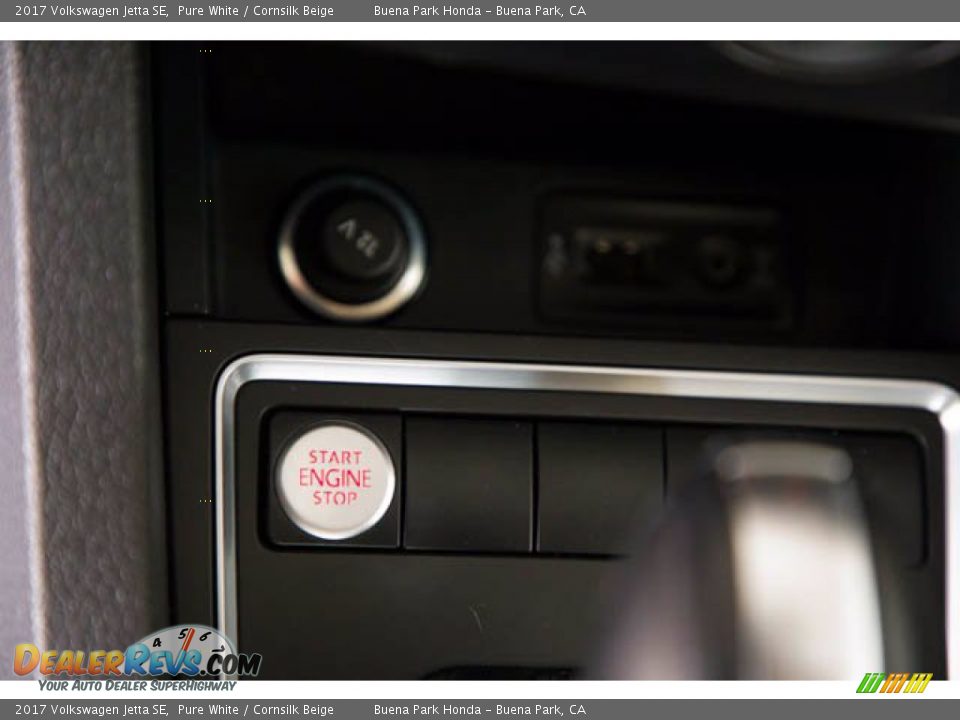 2017 Volkswagen Jetta SE Pure White / Cornsilk Beige Photo #18