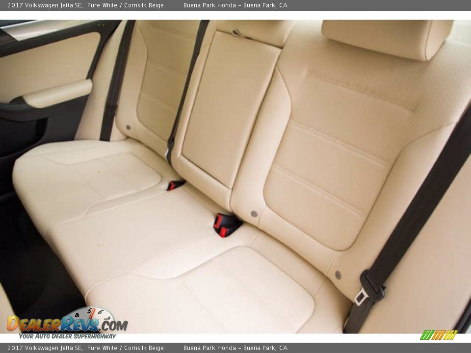 2017 Volkswagen Jetta SE Pure White / Cornsilk Beige Photo #21