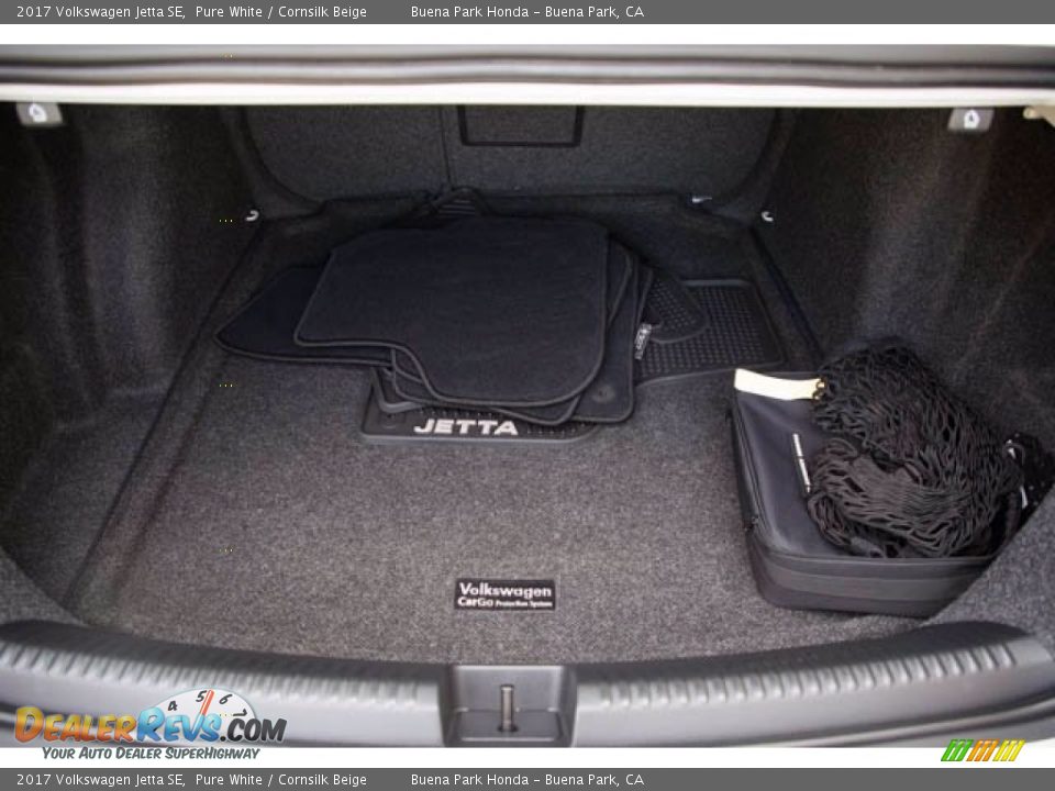 2017 Volkswagen Jetta SE Pure White / Cornsilk Beige Photo #22