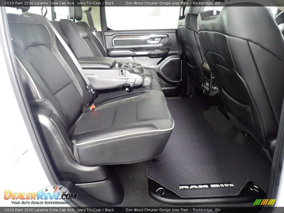 2019 Ram 1500 Laramie Crew Cab 4x4 Ivory Tri–Coat / Black Photo #31