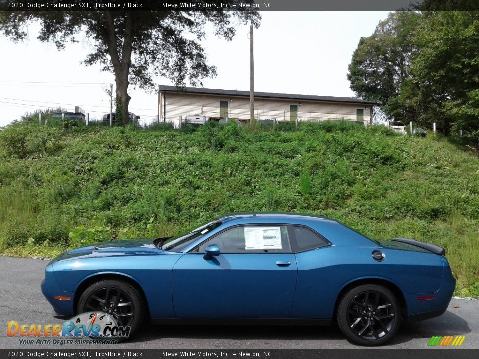 2020 Dodge Challenger SXT Frostbite / Black Photo #1