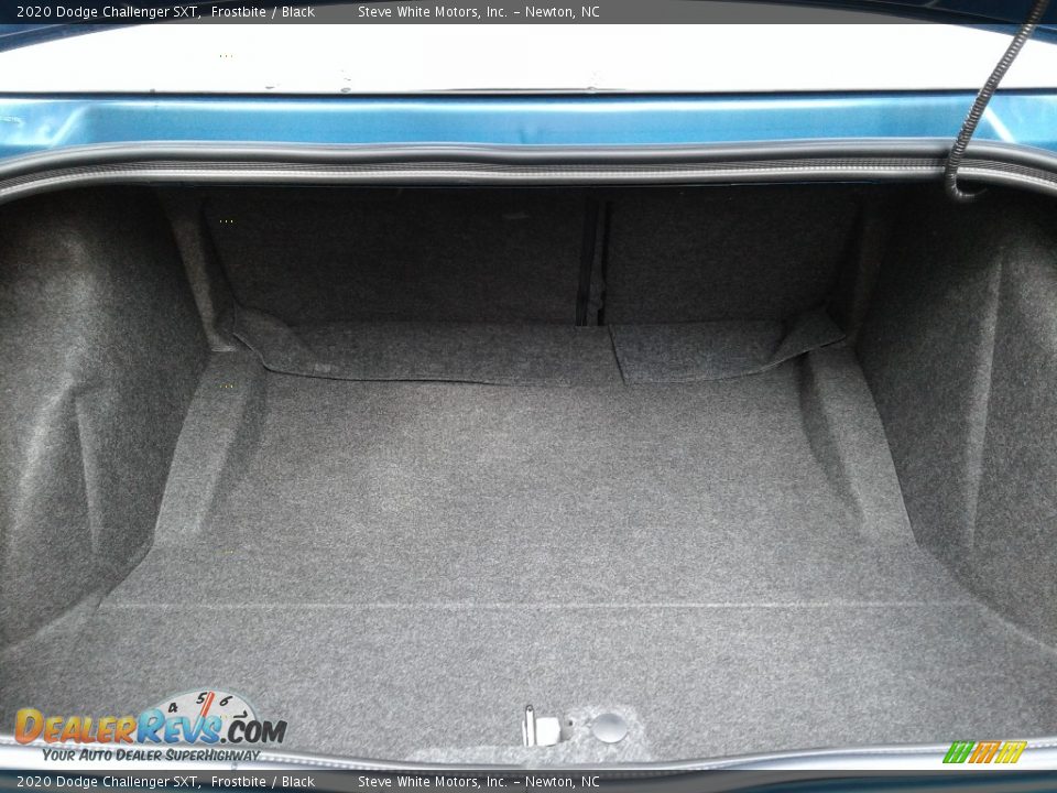 2020 Dodge Challenger SXT Frostbite / Black Photo #13