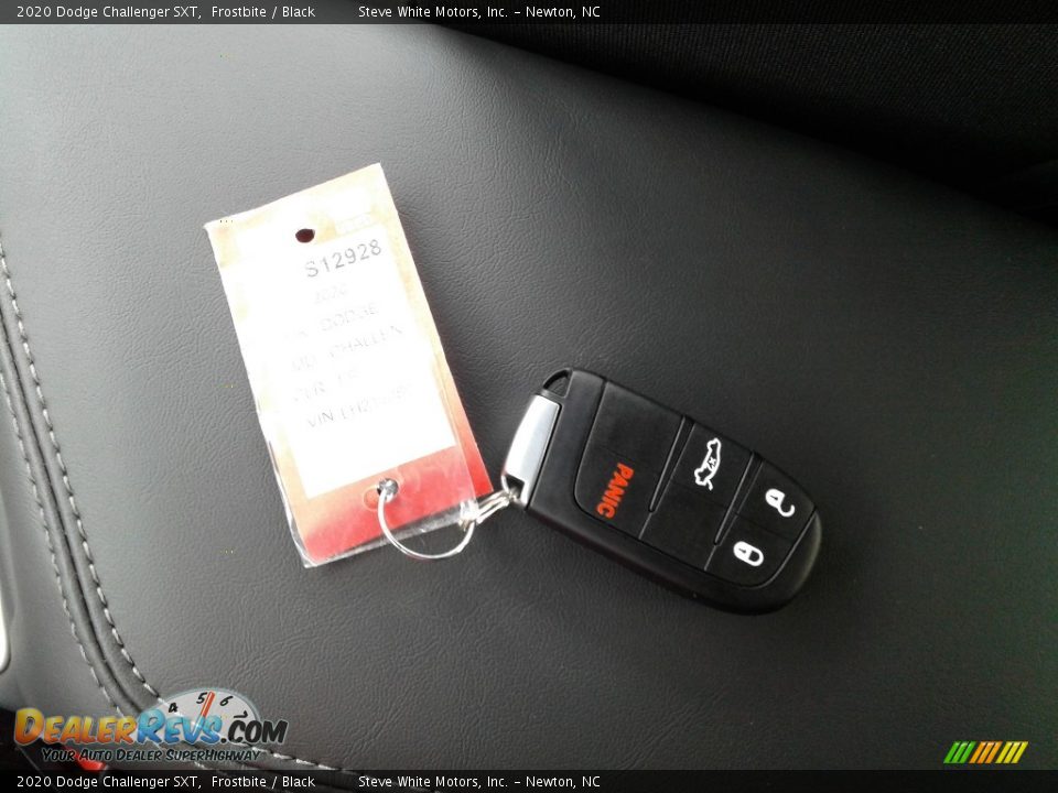 2020 Dodge Challenger SXT Frostbite / Black Photo #26