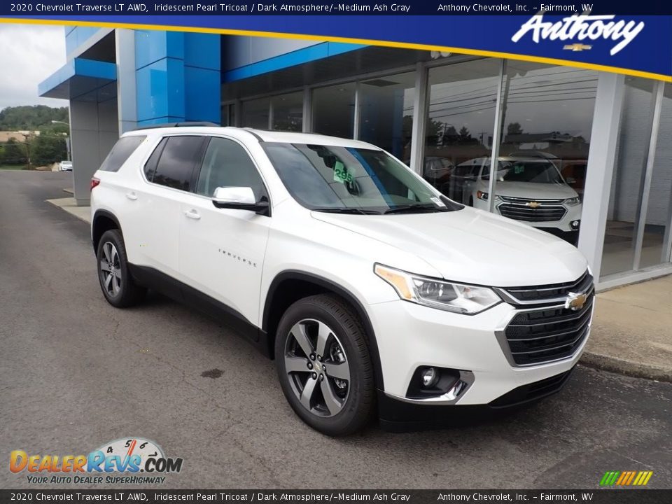 2020 Chevrolet Traverse LT AWD Iridescent Pearl Tricoat / Dark Atmosphere/­Medium Ash Gray Photo #1