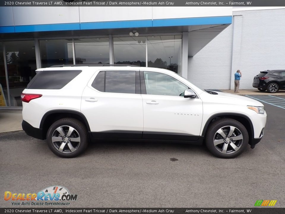 2020 Chevrolet Traverse LT AWD Iridescent Pearl Tricoat / Dark Atmosphere/­Medium Ash Gray Photo #3