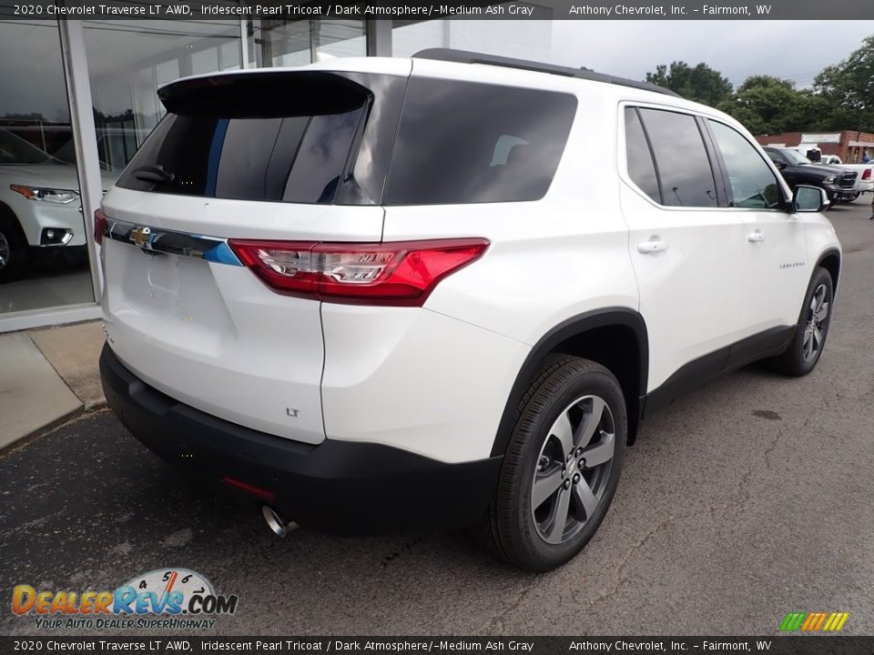 2020 Chevrolet Traverse LT AWD Iridescent Pearl Tricoat / Dark Atmosphere/­Medium Ash Gray Photo #4