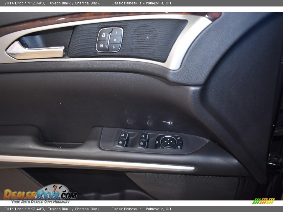 Door Panel of 2014 Lincoln MKZ AWD Photo #11