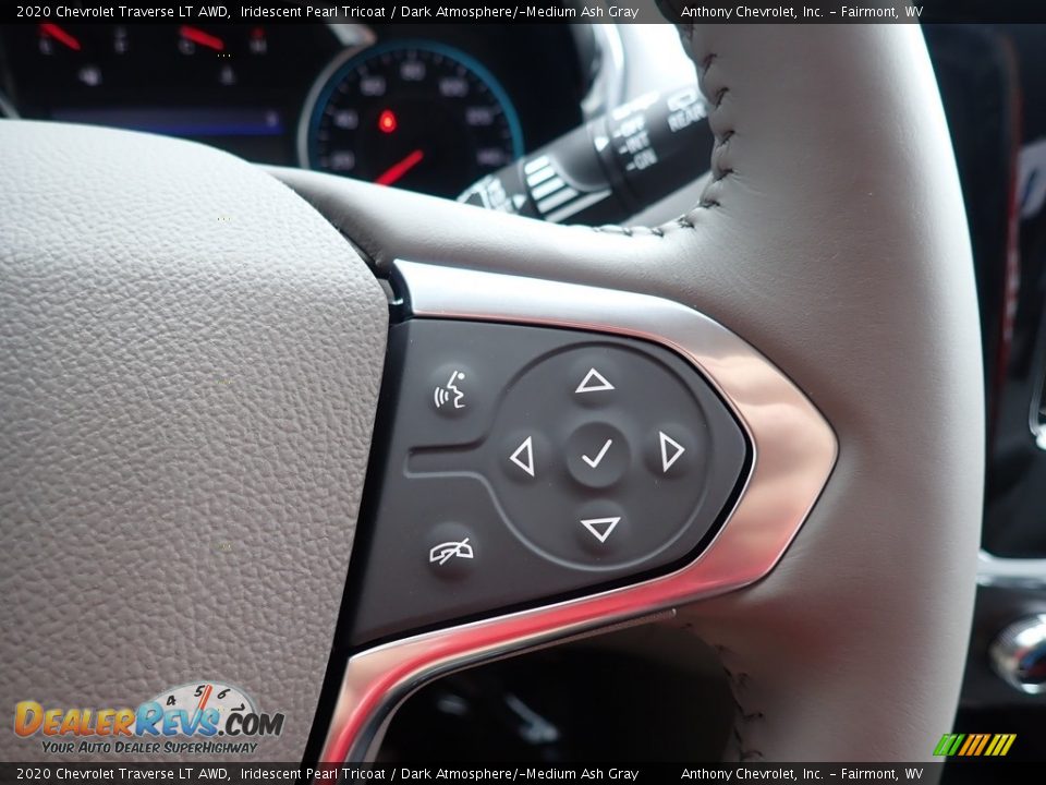 2020 Chevrolet Traverse LT AWD Iridescent Pearl Tricoat / Dark Atmosphere/­Medium Ash Gray Photo #18