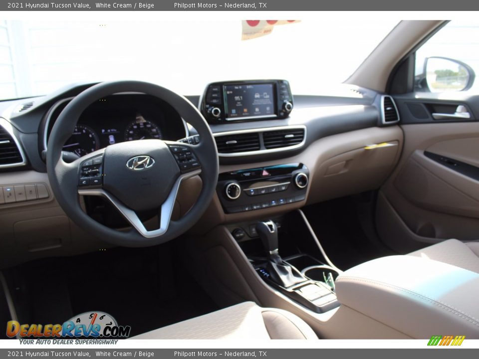 2021 Hyundai Tucson Value White Cream / Beige Photo #22