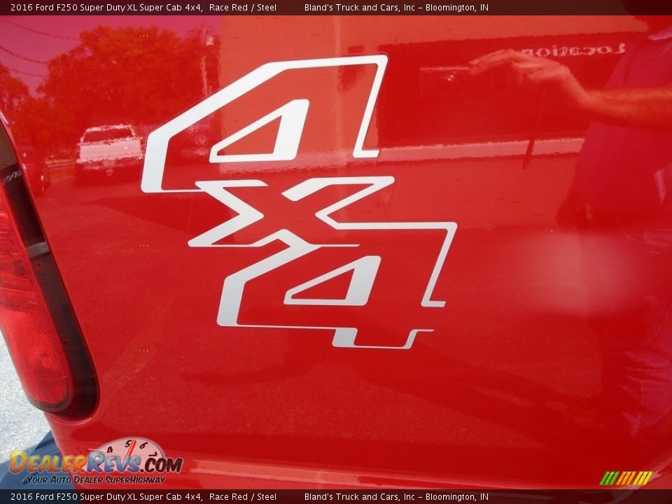 2016 Ford F250 Super Duty XL Super Cab 4x4 Race Red / Steel Photo #29