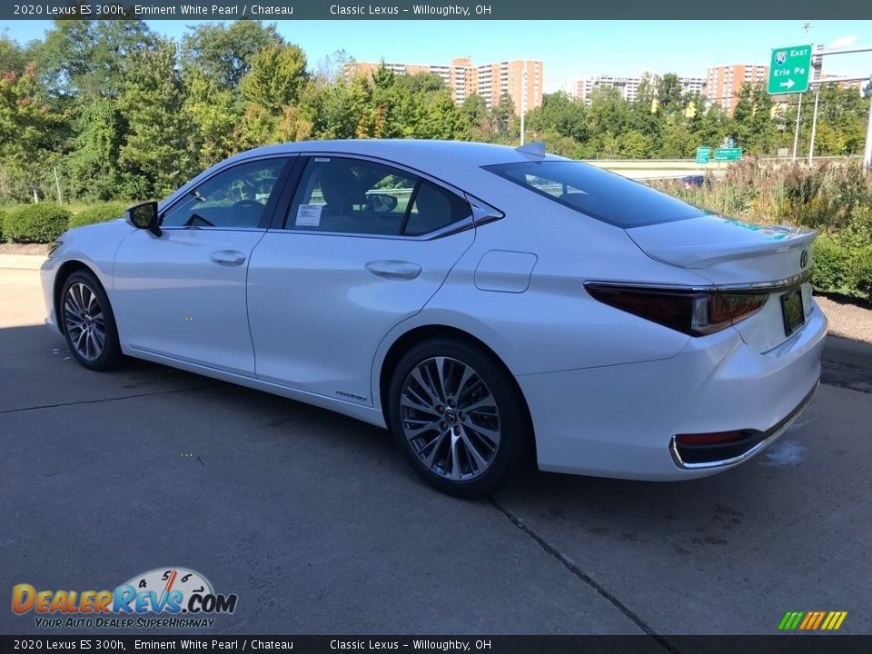 2020 Lexus ES 300h Eminent White Pearl / Chateau Photo #4