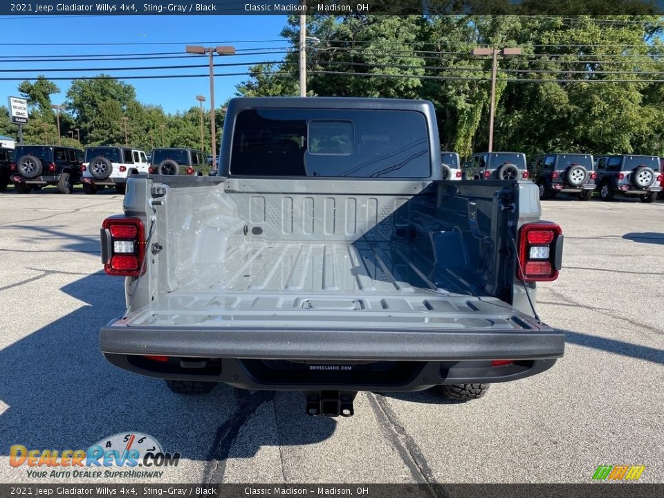 2021 Jeep Gladiator Willys 4x4 Sting-Gray / Black Photo #11