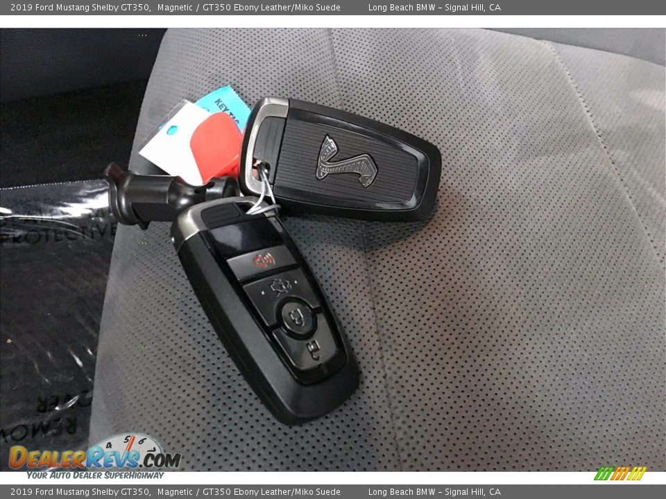 Keys of 2019 Ford Mustang Shelby GT350 Photo #11