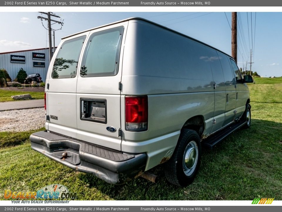 2002 Ford E Series Van E250 Cargo Silver Metallic / Medium Parchment Photo #4