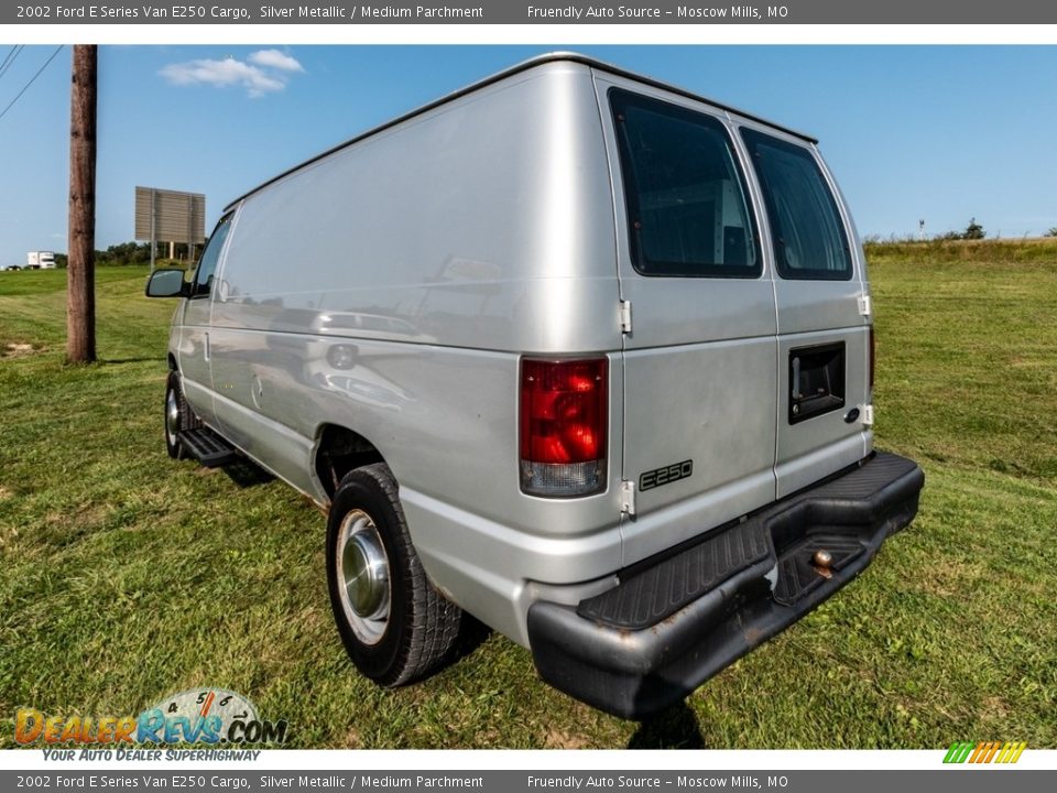 2002 Ford E Series Van E250 Cargo Silver Metallic / Medium Parchment Photo #6