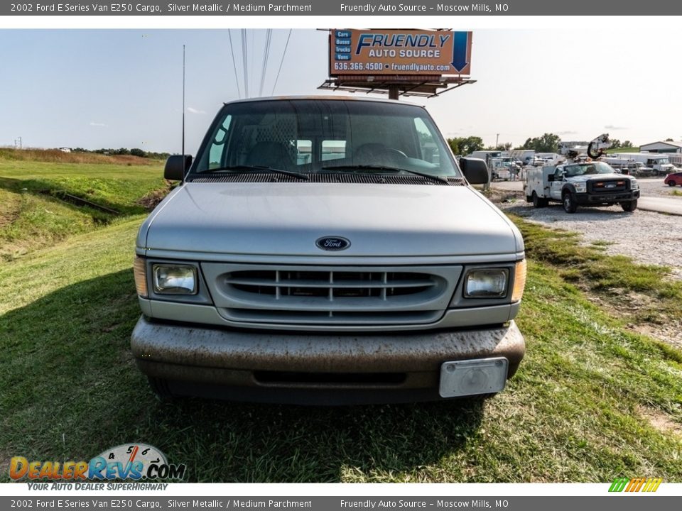 2002 Ford E Series Van E250 Cargo Silver Metallic / Medium Parchment Photo #9