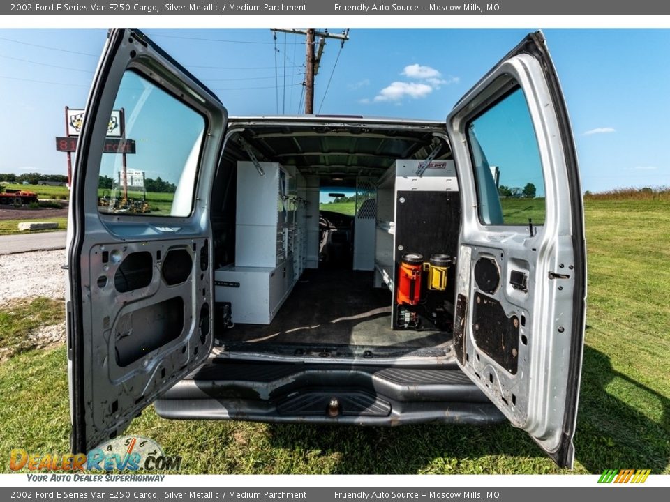 2002 Ford E Series Van E250 Cargo Silver Metallic / Medium Parchment Photo #22