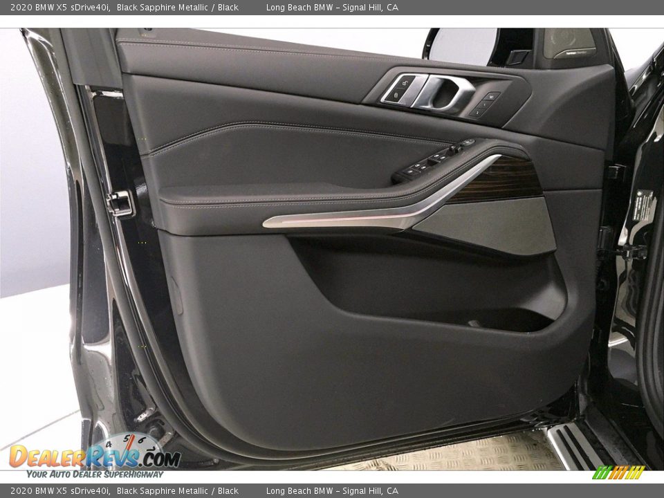Door Panel of 2020 BMW X5 sDrive40i Photo #13