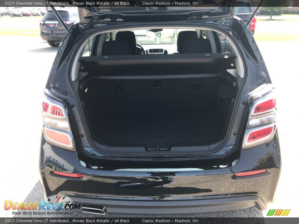 2020 Chevrolet Sonic LT Hatchback Mosaic Black Metallic / Jet Black Photo #7