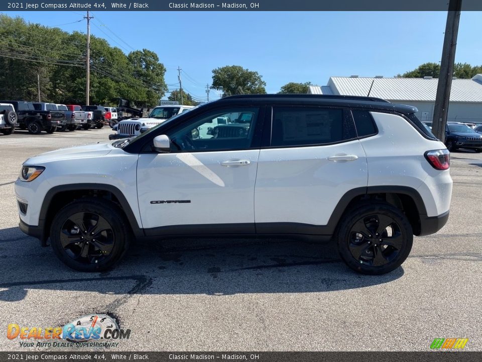 2021 Jeep Compass Altitude 4x4 White / Black Photo #8