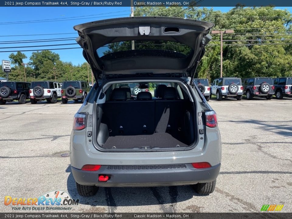 2021 Jeep Compass Trailhawk 4x4 Sting-Gray / Black/Ruby Red Photo #11