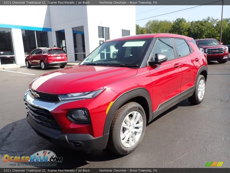 Front 3/4 View of 2021 Chevrolet Trailblazer LS Photo #1