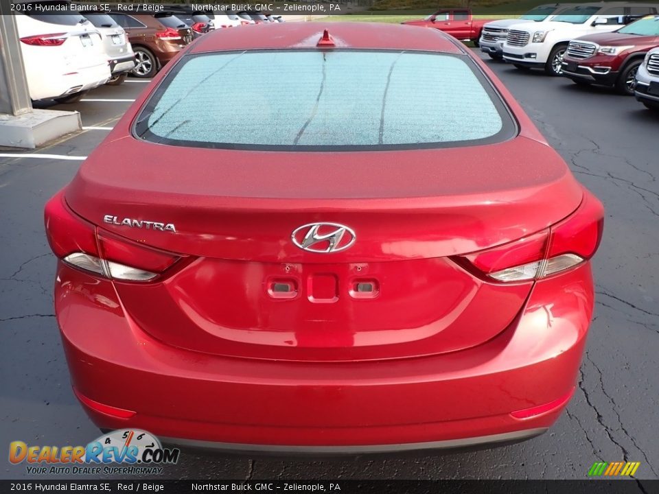 2016 Hyundai Elantra SE Red / Beige Photo #10