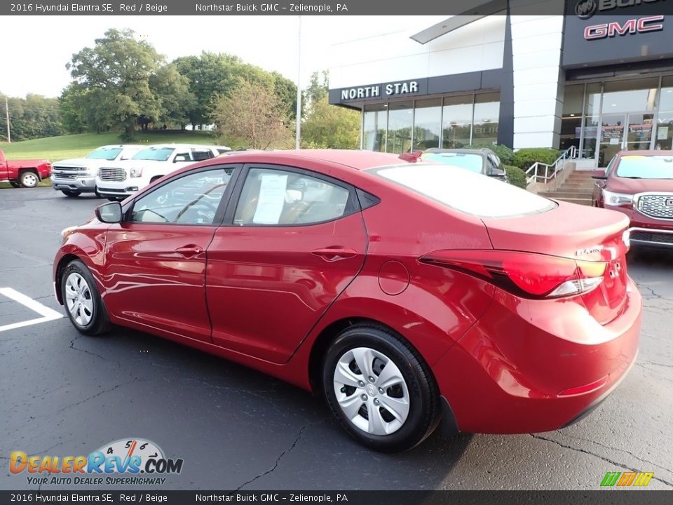 2016 Hyundai Elantra SE Red / Beige Photo #12