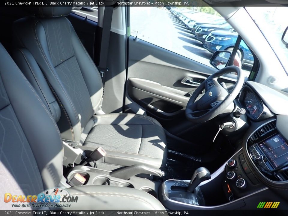 2021 Chevrolet Trax LT Black Cherry Metallic / Jet Black Photo #10