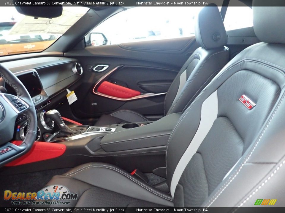 Front Seat of 2021 Chevrolet Camaro SS Convertible Photo #12