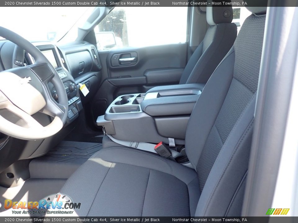 2020 Chevrolet Silverado 1500 Custom Double Cab 4x4 Silver Ice Metallic / Jet Black Photo #12